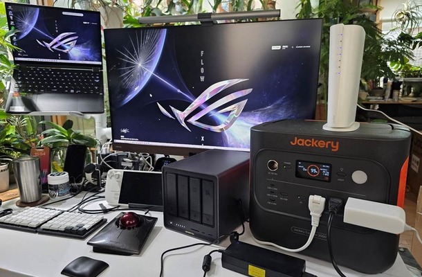 全面ディスプレイ内蔵メカニカルキーボード「Centerpiece」、349