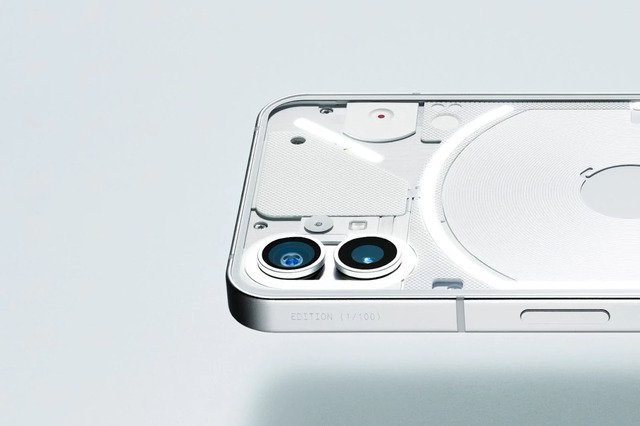 Nothing Phone (1)は8月19日発売、10日予約受付開始。透明な背にLEDが映えるプレミアムミッドレンジ