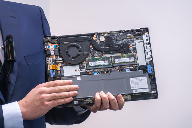 Core Ultra搭載のThinkPad X1 Carbonなど、レノボが最新機種14シリーズを発表