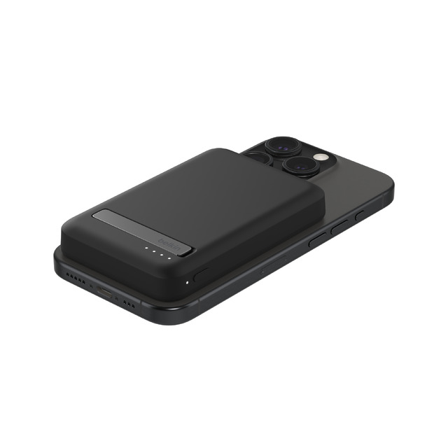 iPhoneと合体するベルキンのQi2モバイルバッテリーBoostCharge Pro Qi2 15W発売、期間限定10%オフ