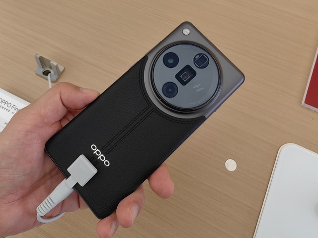ポルシェデザインの折りたたみにウットリ - 2024年振り返り1月編(スマホ沼)