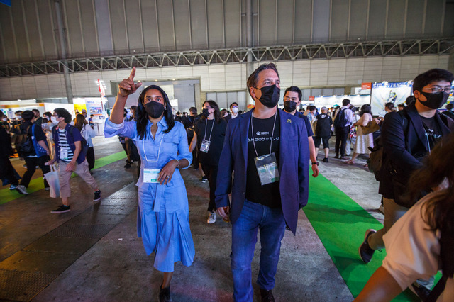 Phil Spencer and Sarah Bond at TGS 2022