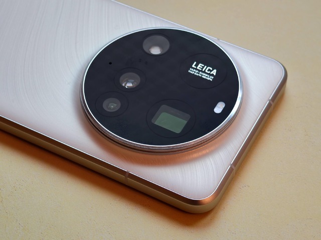 スマホ以上、カメラ以上。国内発売「Xiaomi 15 Ultra」の実機をチェック（スマホ沼）