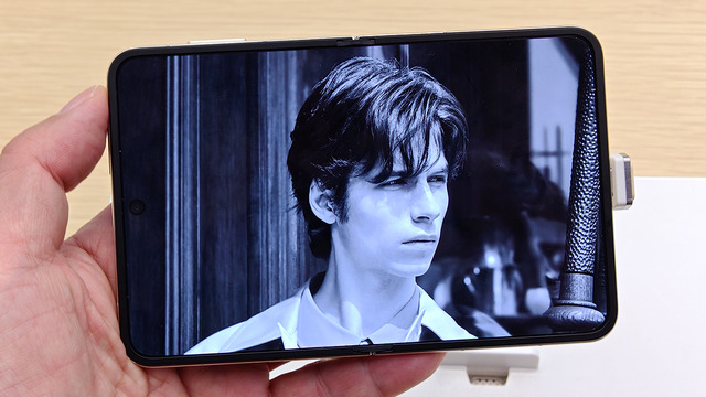 ファーウェイPura X 実機で感じた折りたたみスマホの新比率の可能性（スマホ沼）