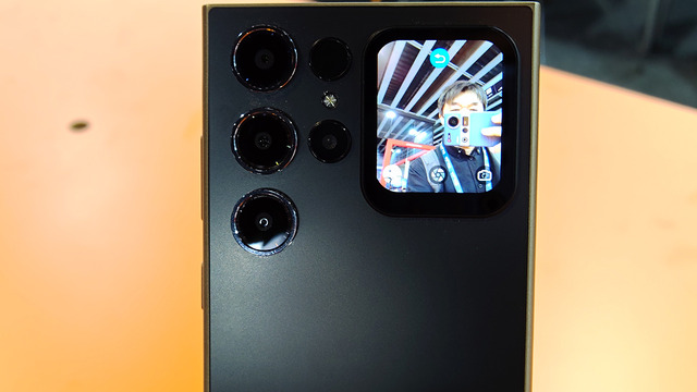 Galaxy S26 Ultraがこうなってほしい気もする背面サブ画面搭載そっくり端末に技適があった話（スマホ沼）