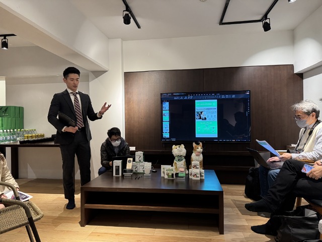 犬・猫用スマホ「PetPhone」日本上陸。健康・見守り機能だけでなく双方向コミュニケーションも可能に