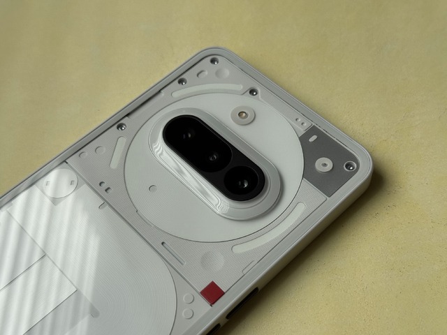 Nothing Phone (3a)がeSIM搭を搭載して日本上陸。Essential Keyのエッセンシャルってアレ？ 楽天モバイル専用カラーも（スマホ沼）