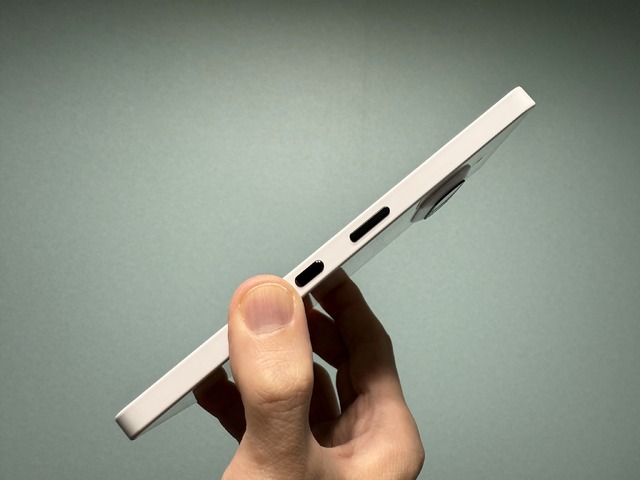 Nothing Phone (3a)がeSIM搭を搭載して日本上陸。Essential Keyのエッセンシャルってアレ？ 楽天モバイル専用カラーも（スマホ沼）