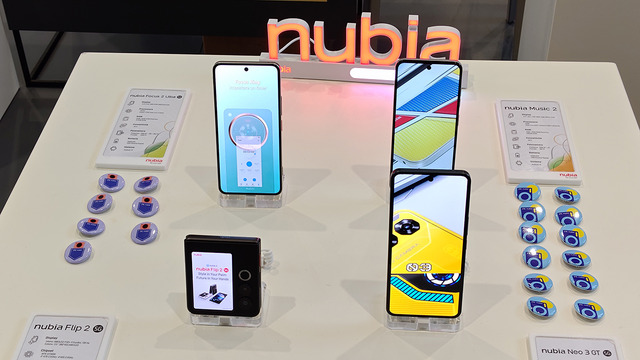 回転ベゼルのカメラフォンや巨大スピーカースマホまで、この春話題の4製品が発売に（スマホ沼）