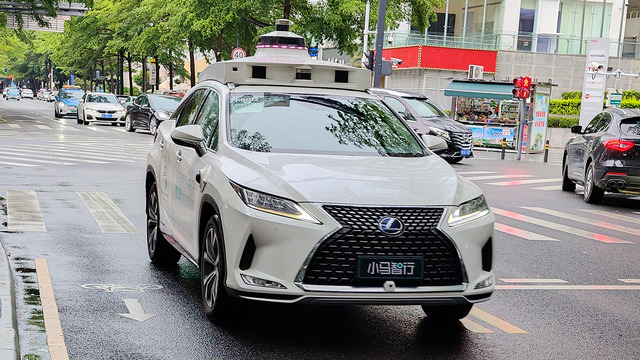 世界最先端の自動運転を体験。無人タクシーはちょっとドキドキしたけど想像以上に快適だった（スマホ沼）