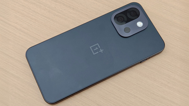 コンパクトながらハイエンド OnePlus 13Tはスーパーサブとして持ちたい1台（スマホ沼）
