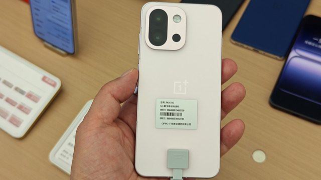 コンパクトながらハイエンド OnePlus 13Tはスーパーサブとして持ちたい1台（スマホ沼）