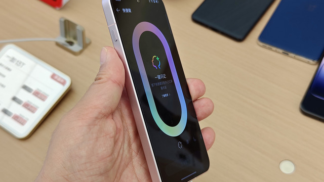 コンパクトながらハイエンド OnePlus 13Tはスーパーサブとして持ちたい1台（スマホ沼）