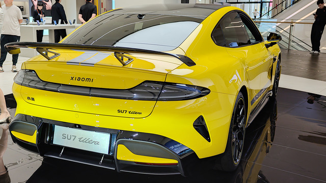 いつか日本にも来ると信じたいシャオミのEV「SU7 Ultra」の運転席に座った（スマホ沼）