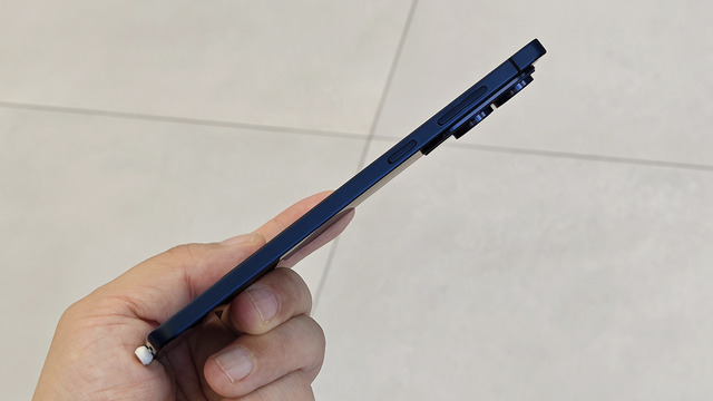 この薄さを舐めてはいけない。5.8mmの激薄スマホGalaxy S25 Edgeをじっくりむっちり触ってきた（スマホ沼）