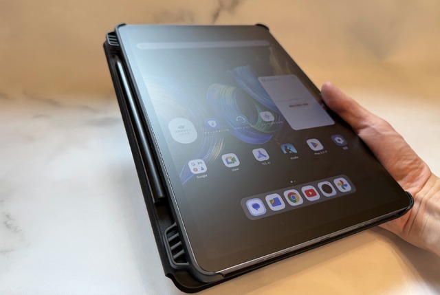 Eインクっぽさ満載「NXTPAPER 11 Plus」実機レビュー。“積ん読”消化に最適なTCLの変態AIタブレット
