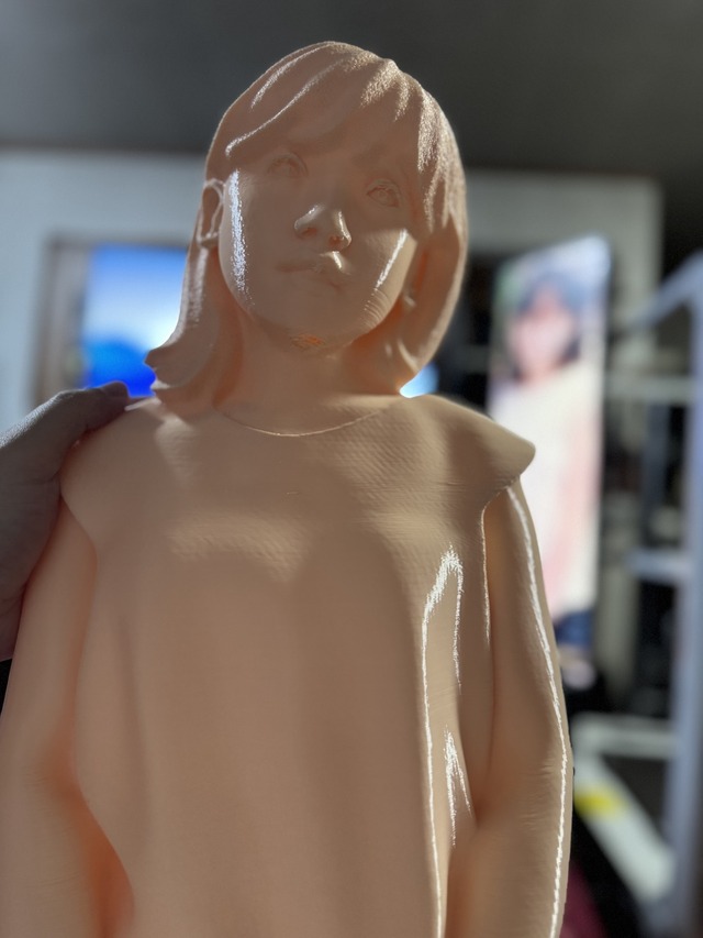 触れて感じ取れる生成AI。1枚の人物写真から高精細3Dモデルを作り出すSparc3Dで、妻の半身像を3Dプリントしてみた（CloseBox）
