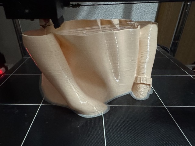 触れて感じ取れる生成AI。1枚の人物写真から高精細3Dモデルを作り出すSparc3Dで、妻の半身像を3Dプリントしてみた（CloseBox）
