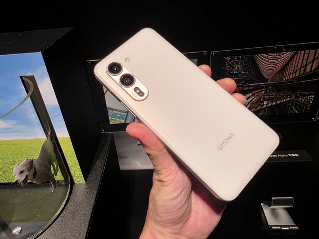 生成AIを活用して操作を助けるFCNTの最上位モデル arrows Alpha 登場（スマホ沼）