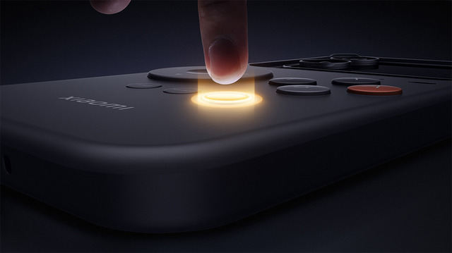 ハカセが選ぶ今年の“変態スマホ”はレトロ携帯ゲーム機に変身する遊び心の詰まった1台：スマホ“裏”アワード2025