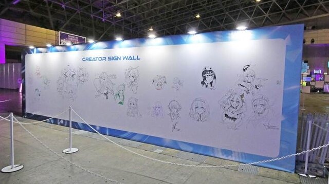 VTuberの“リアル”イベントとは!?...3日開催で幕張メッセをジャックしたホロライブエキスポに「VTuberの最前線」を見た【イベントレポ／コラボスタンディー コレクションも！／写真158枚】