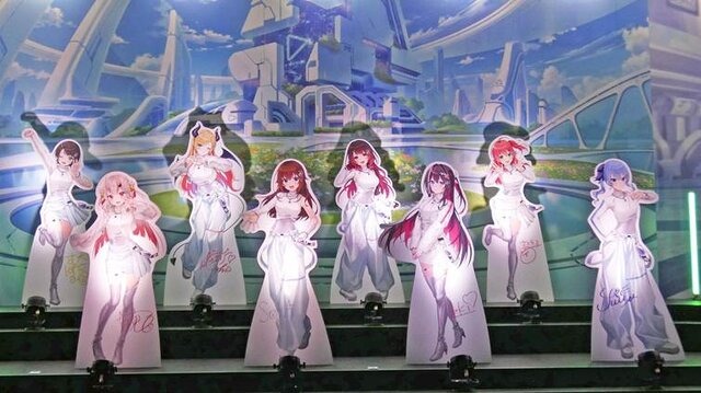 VTuberの“リアル”イベントとは!?...3日開催で幕張メッセをジャックしたホロライブエキスポに「VTuberの最前線」を見た【イベントレポ／コラボスタンディー コレクションも！／写真158枚】