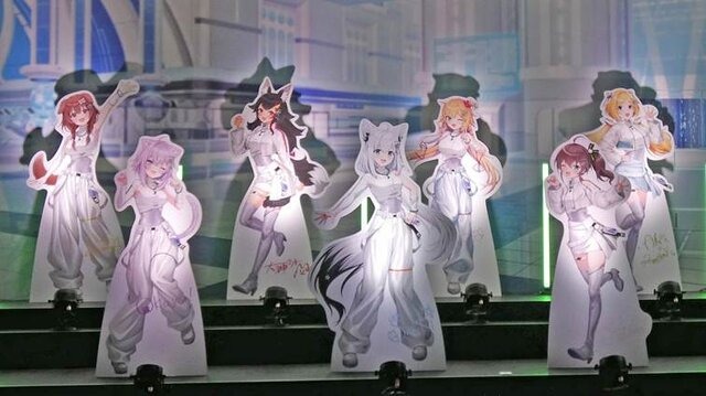 VTuberの“リアル”イベントとは!?...3日開催で幕張メッセをジャックしたホロライブエキスポに「VTuberの最前線」を見た【イベントレポ／コラボスタンディー コレクションも！／写真158枚】