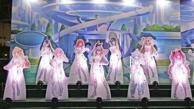 VTuberの“リアル”イベントとは!?...3日開催で幕張メッセをジャックしたホロライブエキスポに「VTuberの最前線」を見た【イベントレポ／コラボスタンディー コレクションも！／写真158枚】