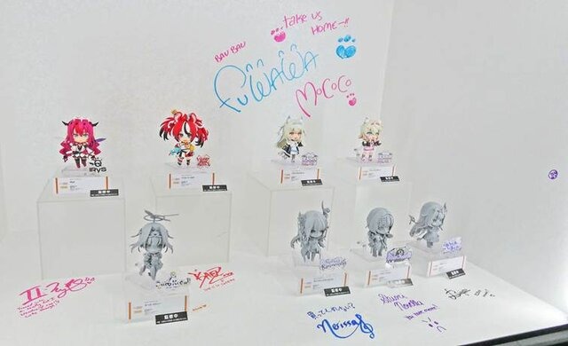 VTuberの“リアル”イベントとは!?...3日開催で幕張メッセをジャックしたホロライブエキスポに「VTuberの最前線」を見た【イベントレポ／コラボスタンディー コレクションも！／写真158枚】