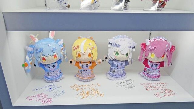 VTuberの“リアル”イベントとは!?...3日開催で幕張メッセをジャックしたホロライブエキスポに「VTuberの最前線」を見た【イベントレポ／コラボスタンディー コレクションも！／写真158枚】