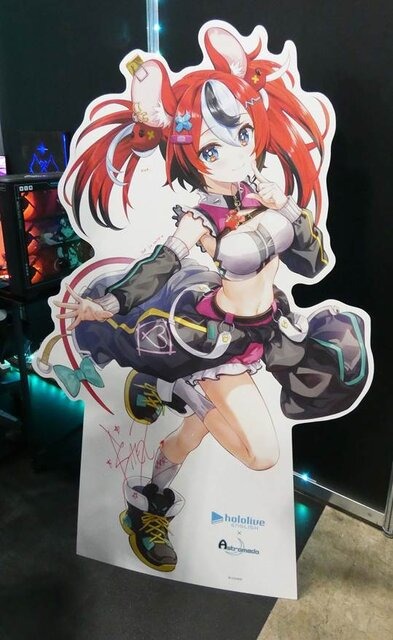 VTuberの“リアル”イベントとは!?...3日開催で幕張メッセをジャックしたホロライブエキスポに「VTuberの最前線」を見た【イベントレポ／コラボスタンディー コレクションも！／写真158枚】