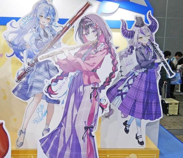 VTuberの“リアル”イベントとは!?...3日開催で幕張メッセをジャックしたホロライブエキスポに「VTuberの最前線」を見た【イベントレポ／コラボスタンディー コレクションも！／写真158枚】