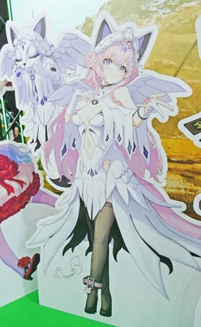 VTuberの“リアル”イベントとは!?...3日開催で幕張メッセをジャックしたホロライブエキスポに「VTuberの最前線」を見た【イベントレポ／コラボスタンディー コレクションも！／写真158枚】