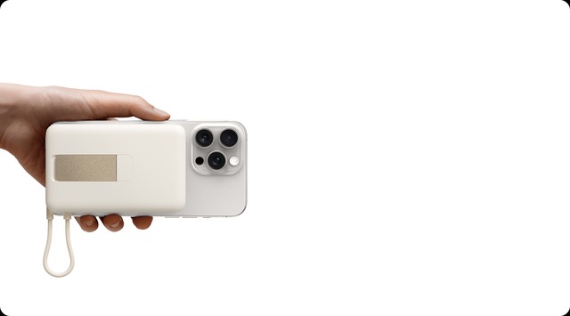 シャオミ、早割4280円の多機能マグネット式モバイルバッテリー発売　無線15W・有線33Wでケーブル直付け、スタンド・ディスプレイ搭載