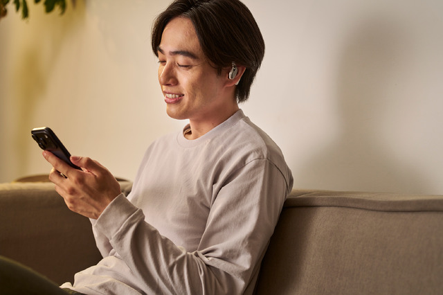 ソフトバンク、AIが「自己成長」を支援するイヤホン＋レコーダーGLIDiC AI +u Buds発売　理詰めのコーチと共感のバディが助言