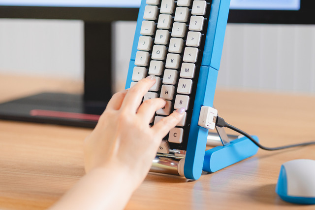 Googleが回る変態キーボード「Gboardくるくるバージョン」開発、オープンソース化 (4月1日ではありません)