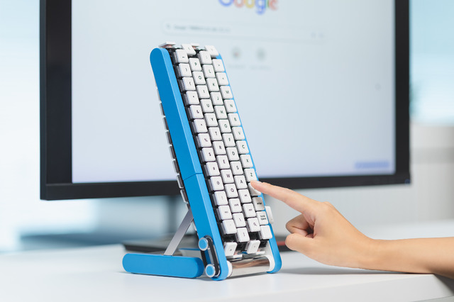 Googleが回る変態キーボード「Gboardくるくるバージョン」開発、オープンソース化 (4月1日ではありません)