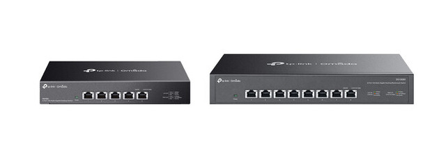 左:「DS105X」、右:「DS1008X」