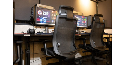 話題のeSportsカフェ「AIM池袋本店」ZOWIE ZONEにAIMchair導入！全国の試座スペースも拡大