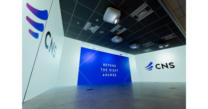 出社が“義務”でない今の時代に、社員が“来たくなる”オフィスへ――株式会社シイエヌエスが没入型会議空間「Immersive Engine」＆「Immersive Magic Wall」を導入