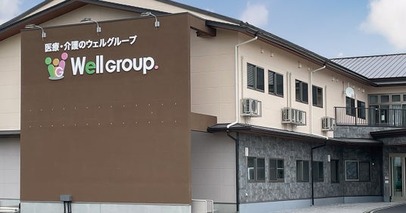 導入事例：老人ホームの施設移転に伴い、ネットワークを刷新。介護記録の送信や見守りセンサーの通信が安定した環境を実現。